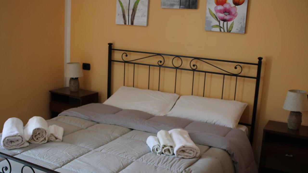 B&B Bassu บอซา ภายนอก รูปภาพ
