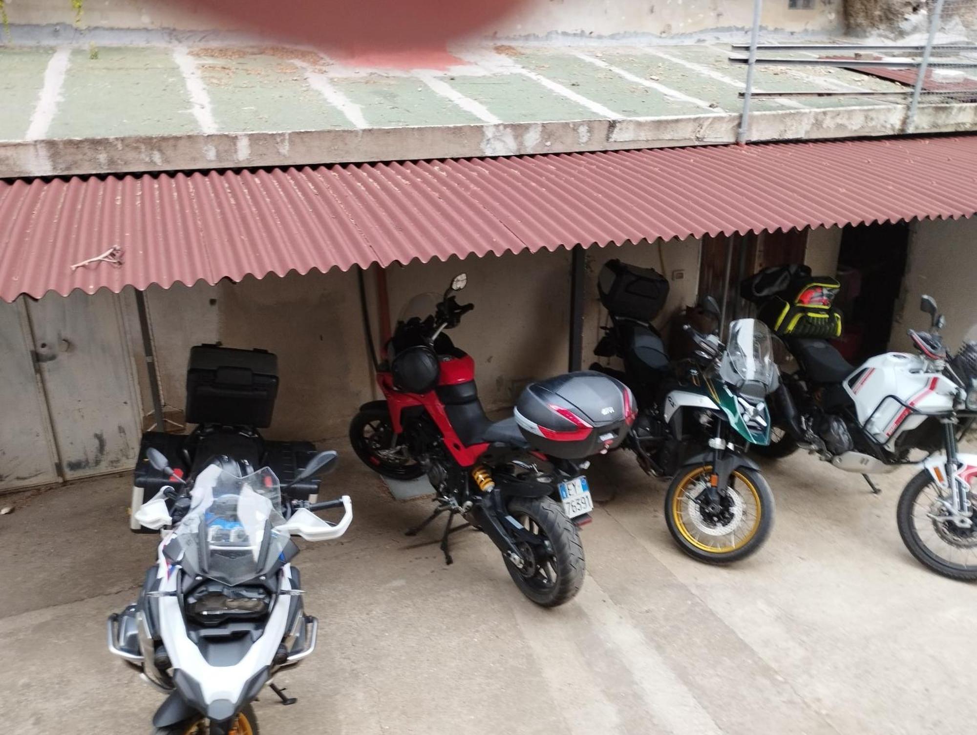 B&B Bassu บอซา ภายนอก รูปภาพ
